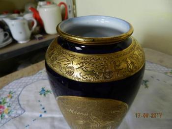 Vase aus Porzellan - weißes Porzellan, Kobalt - 1930