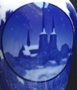 Weihnachten Vase mit Kirche und Tannenzapfen - Kop Weihnachten Vase mit Kirche und Tannenzapfen - Kop