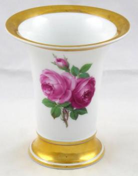 Meissener Vase mit gemalten Rosen Meissener Vase mit gemalten Rosen