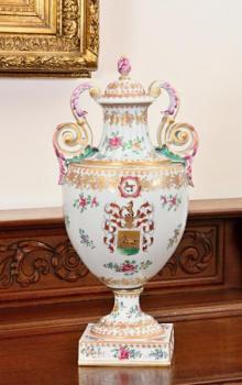 Porzellan Vase mit Deckel - Porzellan - 1825